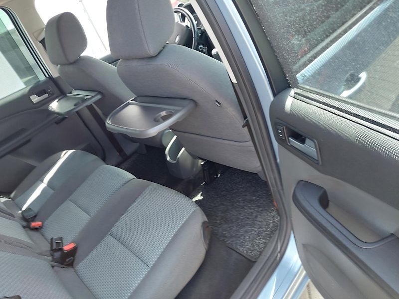 Ford C-MAX (2006) 1.6 - fotka 22 z 29
