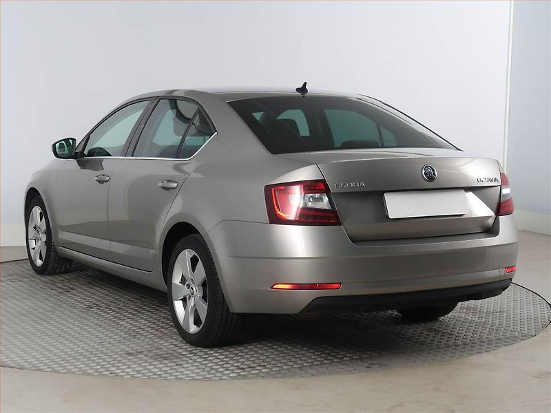 Škoda Octavia (2017) Style 2.0 TDI, Navi, Tempomat - fotka 4 z 18