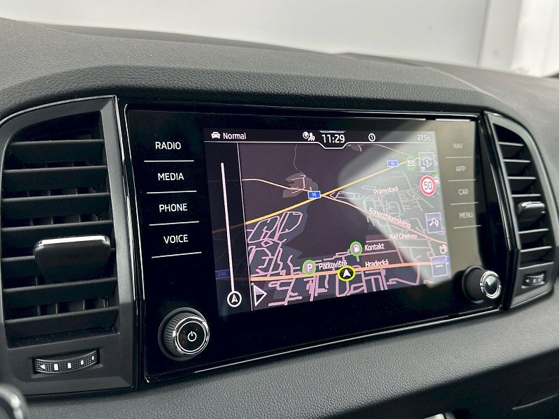 Škoda Karoq (2025) DSG 2.0TDI 110kW 4x4 SportLine - fotka 11 z 33