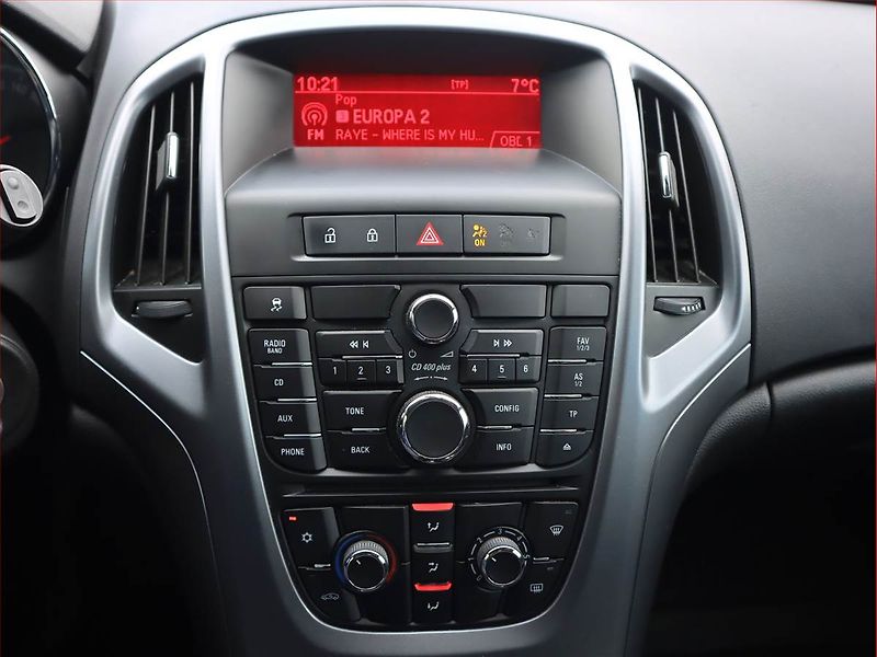 Opel Astra (2014) 1.7 CDTI, Serv.kniha, Tempomat - fotka 12 z 16