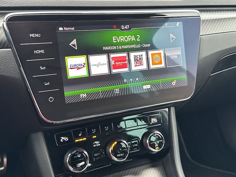 Škoda Superb (2020) Combi 2.0 TDI DSG Sportline - fotka 22 z 36