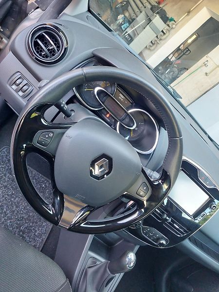Renault Clio (2013) IV. Dynamique 1.2. 4 válec  - fotka 9 z 42