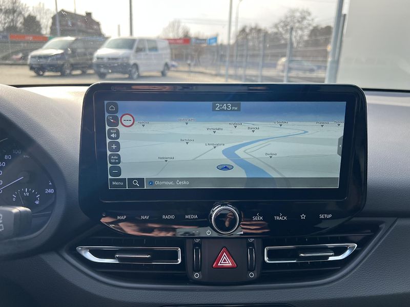 Hyundai i30 (2022) 1.0T-GDI*N-Line* - fotka 20 z 42