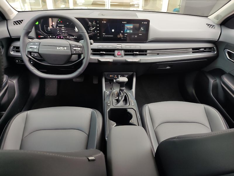 Kia K4 (2026) CL4 1,6 T-GDi 7DCT TOP  - fotka 5 z 6