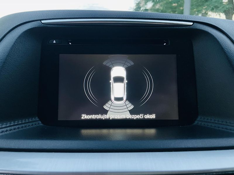 Mazda CX-5 2.0i MANUÁL VÝHŘEV SENZORY LED - fotka 35 z 41