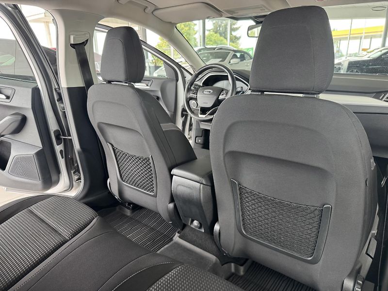 Ford Focus 1,5TDCi 88kW*Navi*Vyhř.Volant - fotka 16 z 32