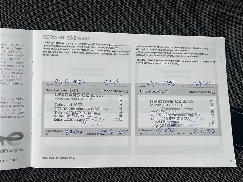 Peugeot 2008 1,2 PT  Allure EAT8 zár 6/28 - fotka 23 z 24