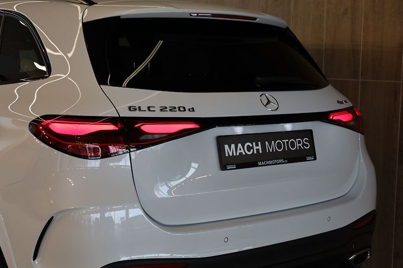 Mercedes-Benz GLC 220d 4M, DISTRONIC, Nezávislé - fotka 12 z 35
