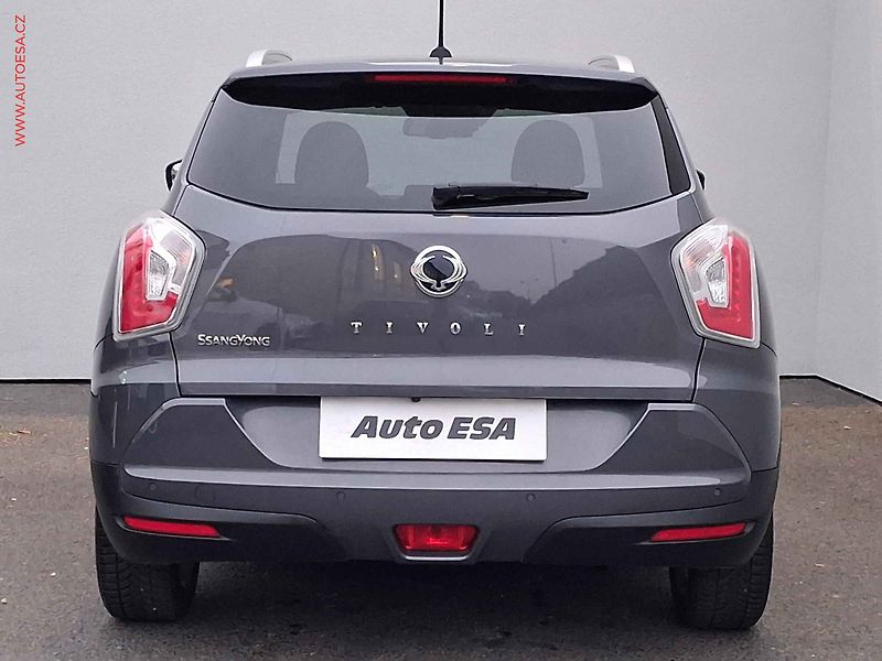 SsangYong Tivoli (2018) 1.6CVVT, Navi, kamera - fotka 5 z 18