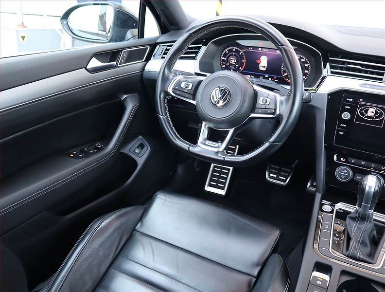 Volkswagen Passat (2018) R-Line 2.0 TDI, Automat, Kůže - fotka 7 z 22