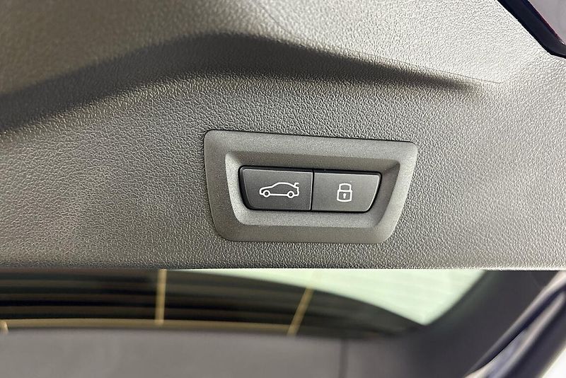 BMW X5 xDrive40d - fotka 13 z 28