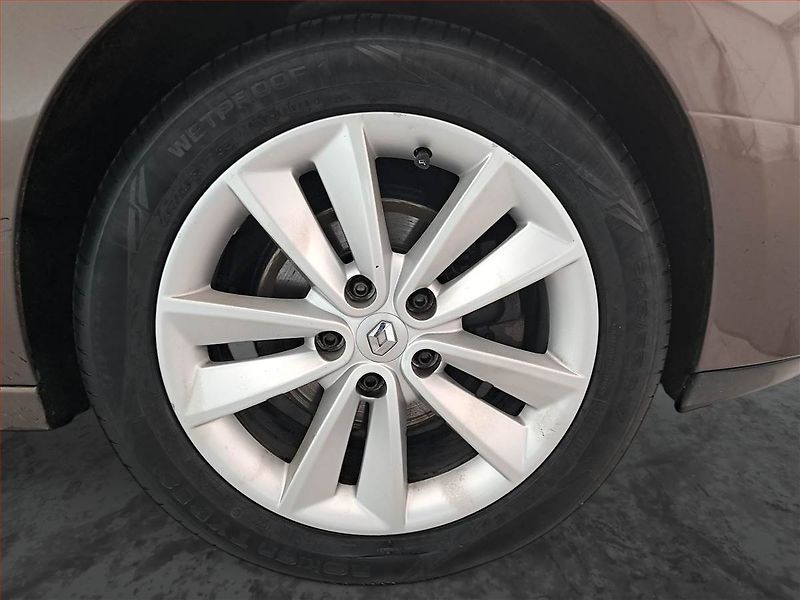 Renault Grand Scénic (2009) 1.6 16V, Park. senzory - fotka 14 z 17