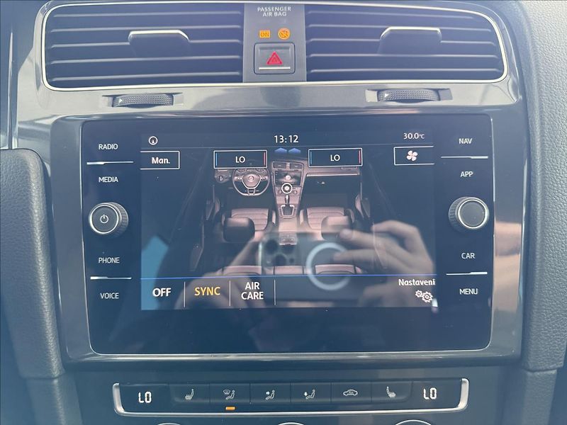 Volkswagen Golf 2,0   TDI 110kW,Comfortline - fotka 21 z 31