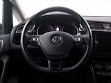 Volkswagen Touran 1,8 TSI 132kW DSG R-Line 7míst - náhled 18