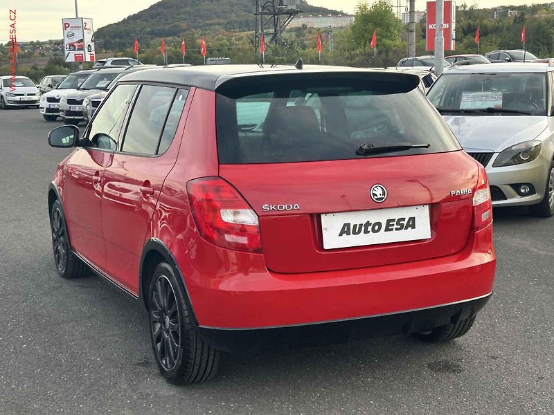 Škoda Fabia (2014) 1.6 TDi, navi, AC - fotka 6 z 15