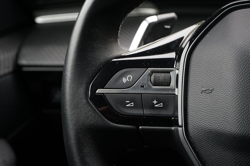 Peugeot 508 1.5HDi Allure Kamera CarPlay - fotka 17 z 22