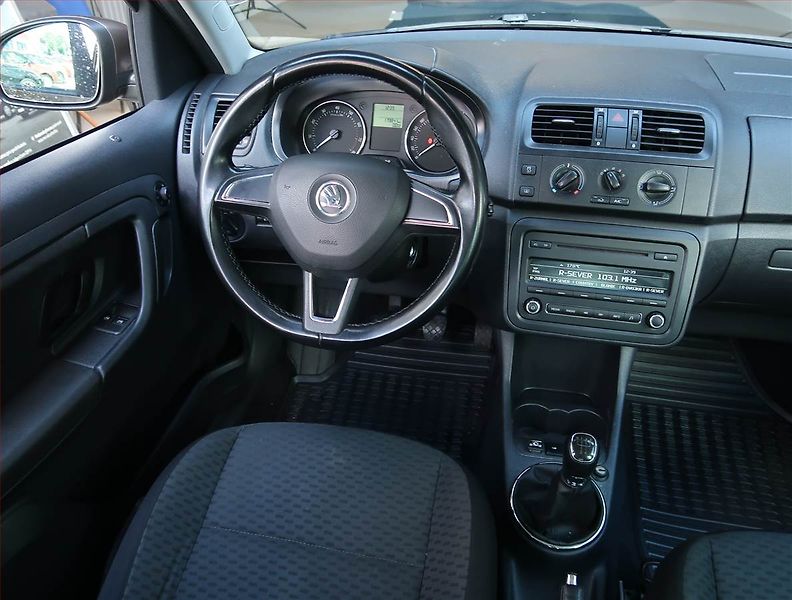 Škoda Roomster (2015) Comfort 1.4 16V, LPG, ČR,1.maj - fotka 7 z 18