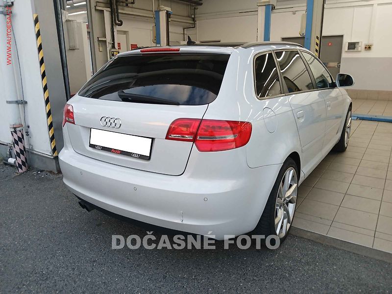 Audi A3 (2008) 2.0TDI Quattro, Exclusive - fotka 2 z 3