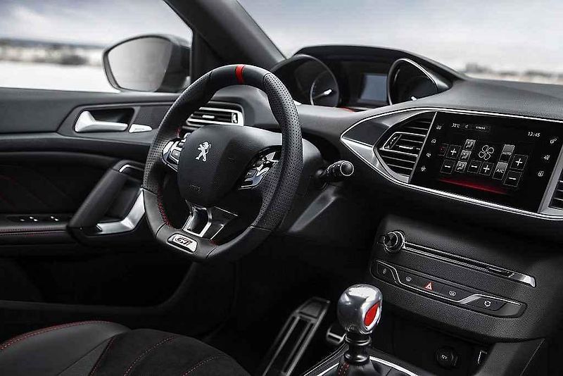 Peugeot 308 GTi.