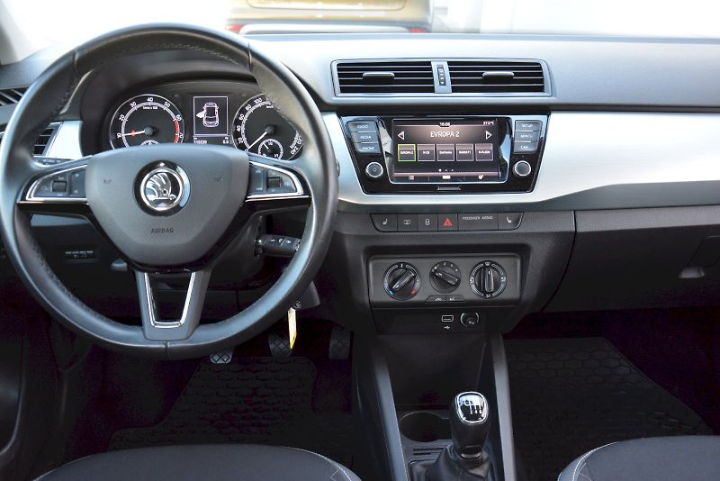 Škoda Fabia (2019) 1.0 TSI 81 kW Ambition PLUS - fotka 5 z 20