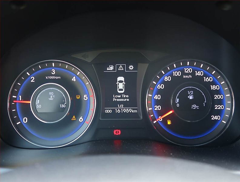 Hyundai i40 (2017) 1.7 CRDi, Serv.kniha, Navi - fotka 11 z 22