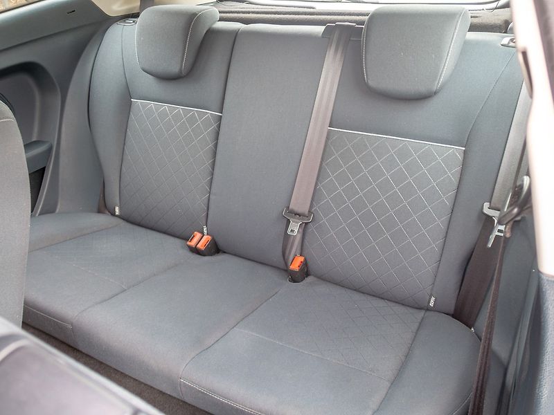 Ford Fiesta (2012) 1.25i 44KW – KLIMA - fotka 23 z 32