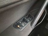 Volkswagen Golf (2014) Comfortline 1.6 TDI, Navi - náhled 14