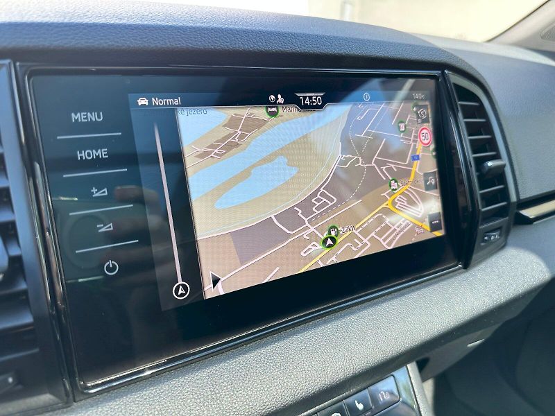 Škoda Karoq (2025) 1.5 TSI 110kW Sportline DSG - fotka 15 z 27