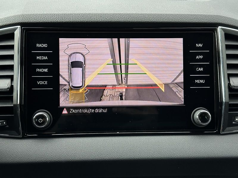 Škoda Karoq 1.5TSi DSG 150PS Top & Selecti - fotka 28 z 40