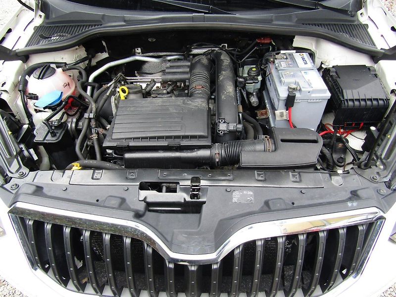 Škoda Yeti (2015) 1.2 TSI 81kW  BEZ KOROZE - fotka 25 z 25
