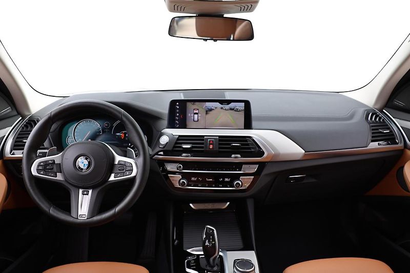 BMW X3 xDrive20d - fotka 11 z 17