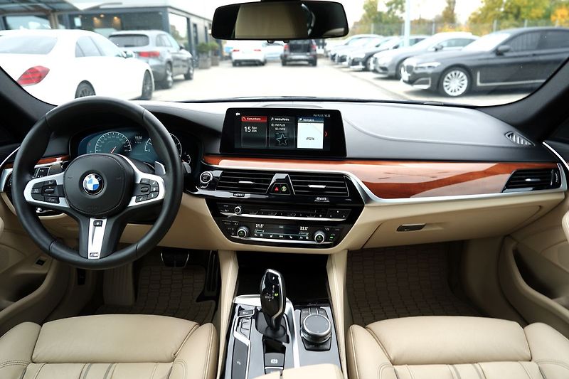 BMW Řada 5 540d xDrive Mpaket/320PS/ČR - fotka 26 z 50