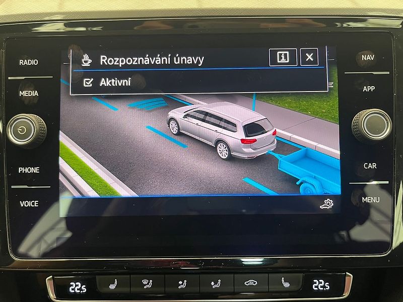 Volkswagen Passat 2.0 TDi LED SVĚTLA, rezervace - fotka 73 z 96