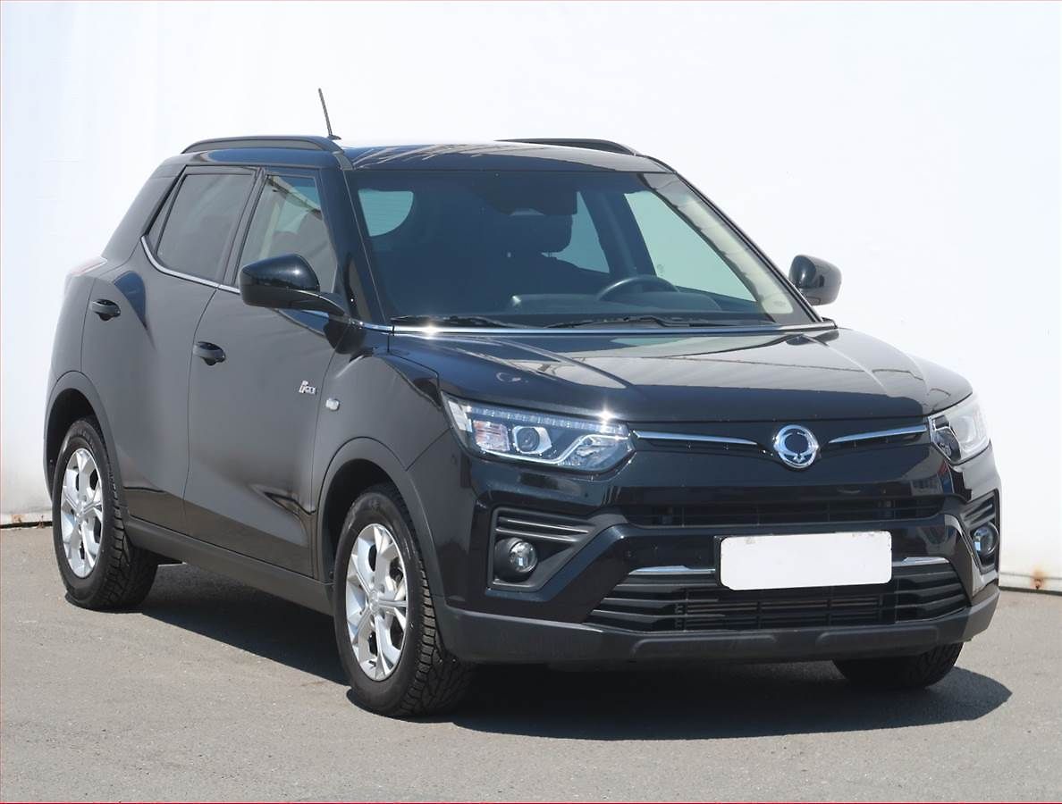 SsangYong Tivoli 1.5 T-GDI, Automat, ČR,1.maj
