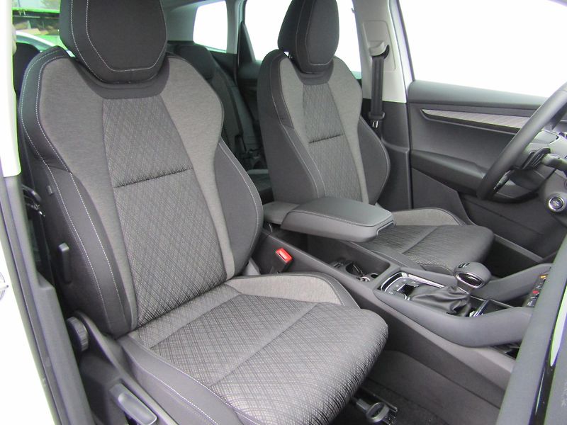 Škoda Karoq (2026) Top Selection 2,0 TDI 4x4 DSG - fotka 21 z 30