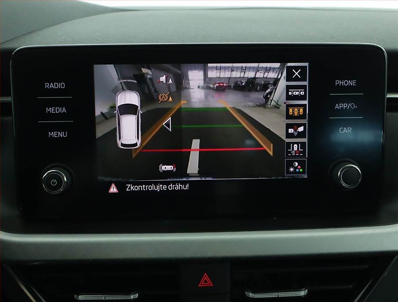 Škoda Kamiq (2023) Ambition 1.5 TSI - fotka 15 z 16