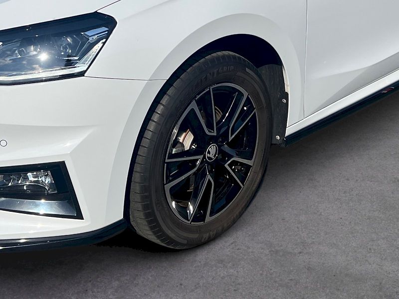Škoda Fabia (2025) Monte Carlo 1.0TSi 85kW 6°manu - fotka 30 z 30