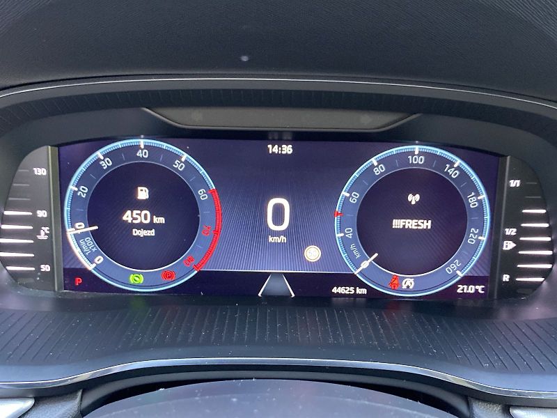 Škoda Octavia (2023) 1.5 TSI M-HEV DSG Style - fotka 11 z 38