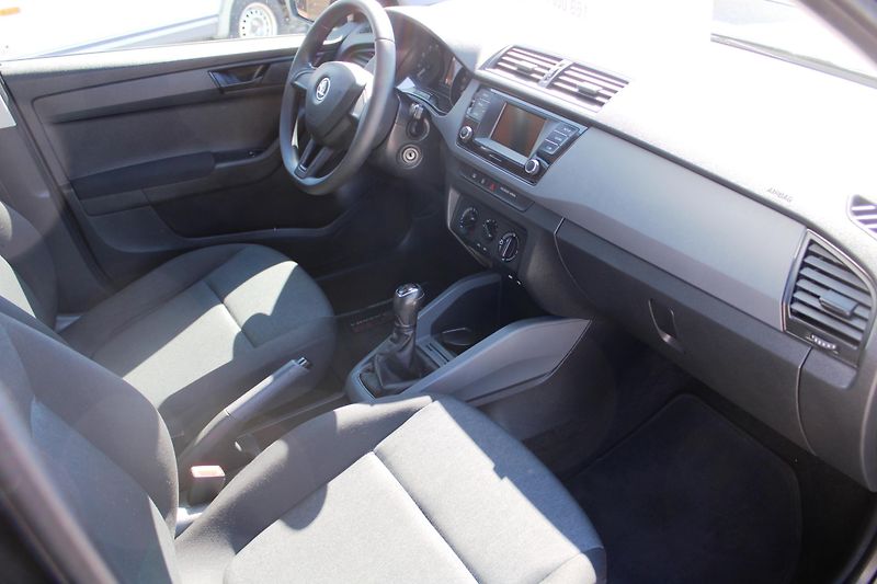 Škoda Fabia (2016) 1.0 MPI KLIMATIZACE WEBASTO  - fotka 12 z 17