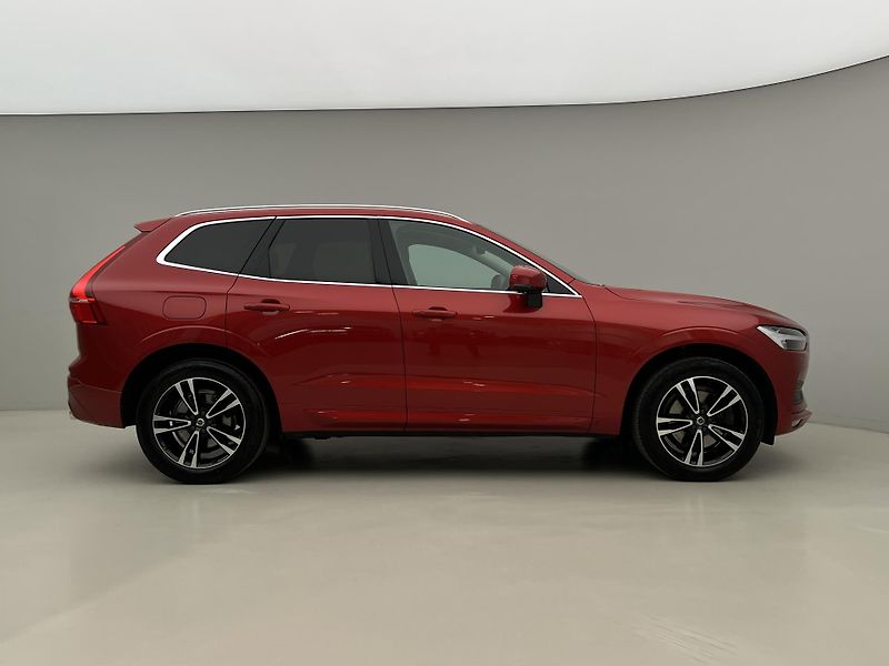 Volvo XC60 B4 MOMENTUM - fotka 10 z 46