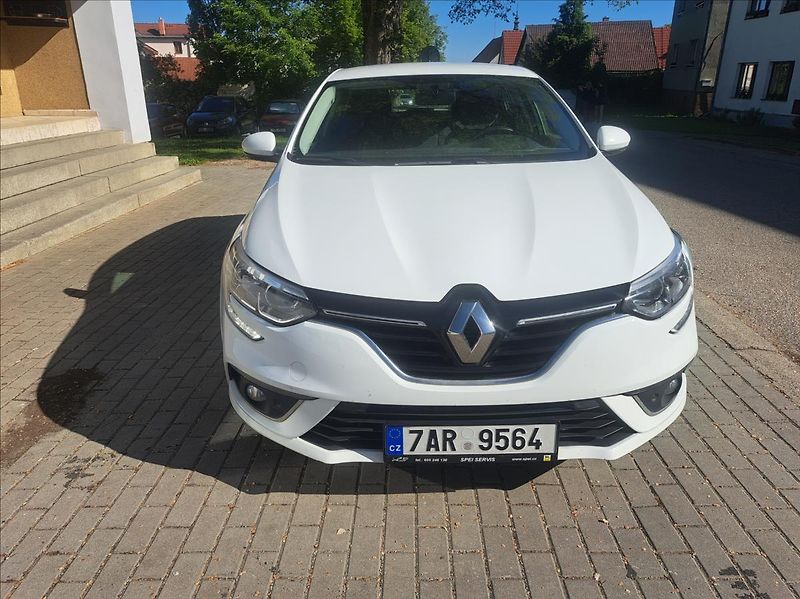 Renault Mégane 1,5 dCi - fotka 2 z 41