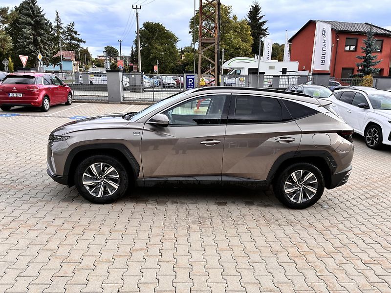 Hyundai Tucson 1.6T-GDi 110kW SMART AUTOMAT - fotka 4 z 31