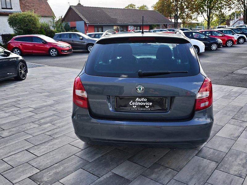 Škoda Fabia (2012) 1,2 TSI 63 KW Ambiente - fotka 6 z 30