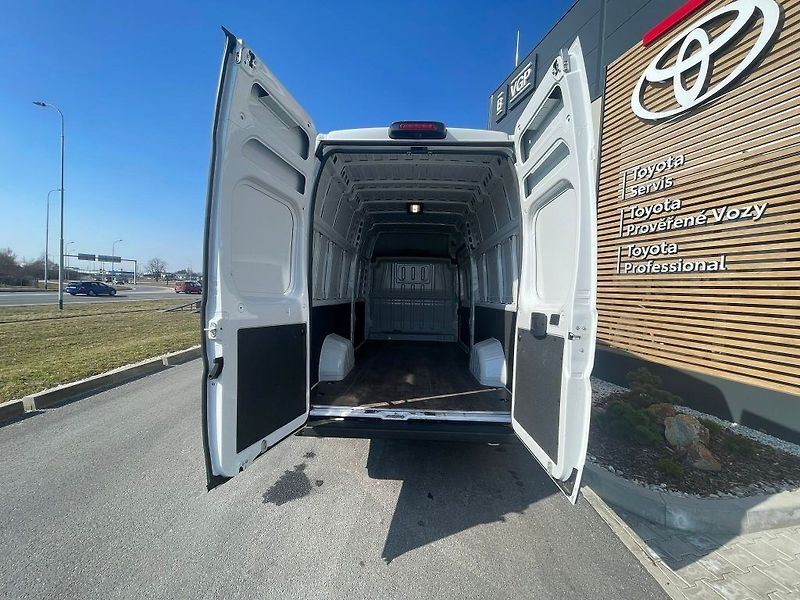 Toyota Proace Max 2.2D L4H3 4D VAN 2.2L 180 6MT - fotka 10 z 26