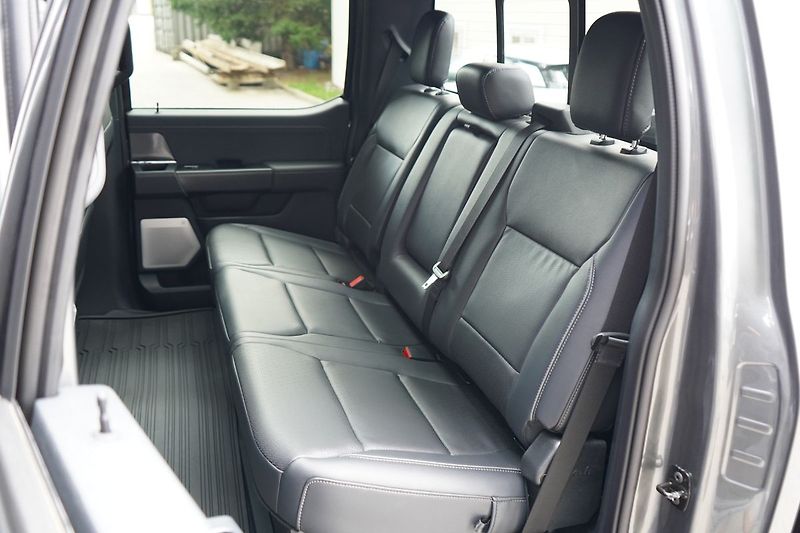 Ford F-150 (2025) Lariat 5,0 298 kW - fotka 26 z 59