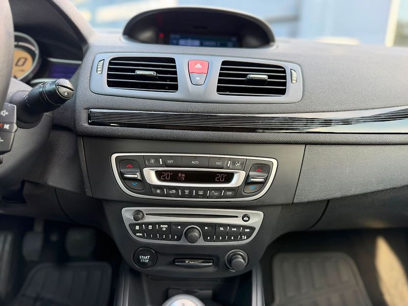Renault Mégane Kombi Authentique 1.6 16V 100 - fotka 21 z 21
