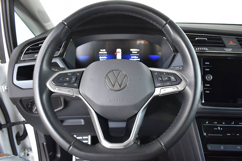 Volkswagen Touran (2022) 2.0TDI 110kW DSG,LED,Active - fotka 19 z 22