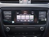 Škoda Octavia (2014) Ambition 1.6 TDI, Tempomat - náhled 12