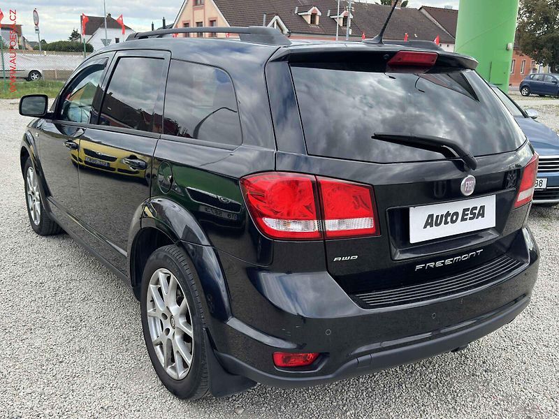Fiat Freemont (2013) 2.0JTD 4x4, 7míst, ČR - fotka 6 z 20