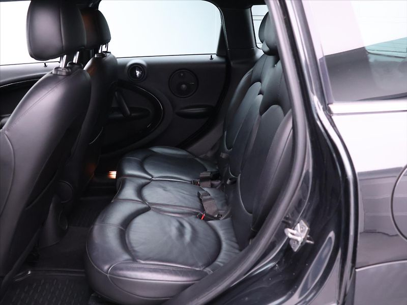 Mini One 1,6 D Countryman Tempo Klima - fotka 13 z 22